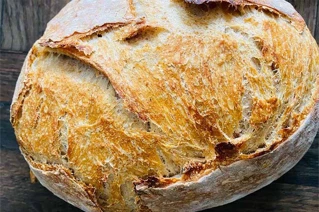 Nærbillede af stort brød